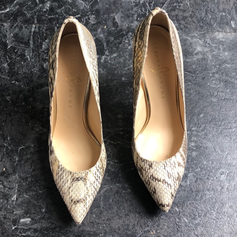 Ivanka Trump Gold and Tan Heels (7.5)